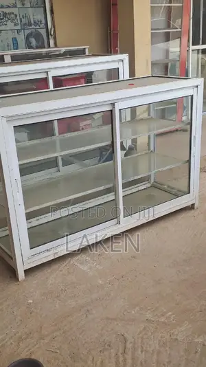 Aluminium Show Glass