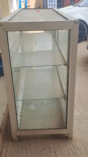 Aluminium Show Glass