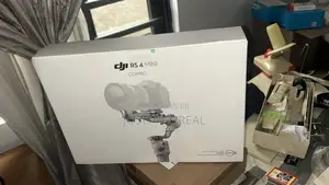 Insta 360 Flow 2 Pro Creators Combo