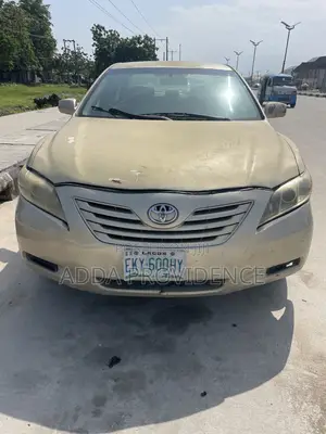 Toyota Camry 2.4 LE 2008 Gold