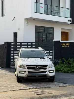 Mercedes-Benz M Class ML350 4MATIC 4dr SUV AWD (3.5L 6cyl 7A) 2015