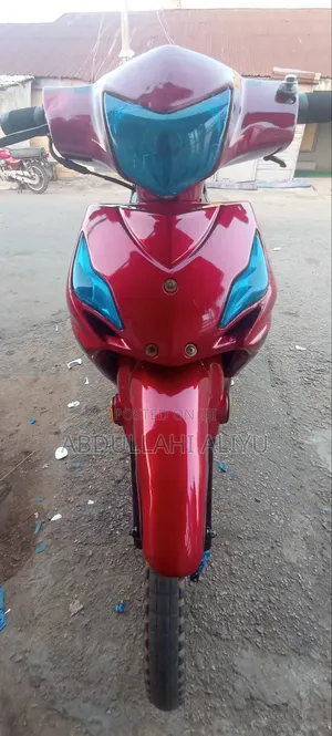 Lifan 2022 Red