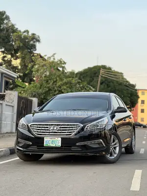Hyundai Sonata Base Sedan FWD (2.4L 4cyl 6A) 2016 Black