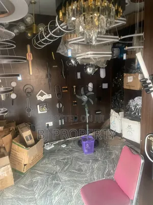 30.5 SQM Shop Close to Major Road to Let