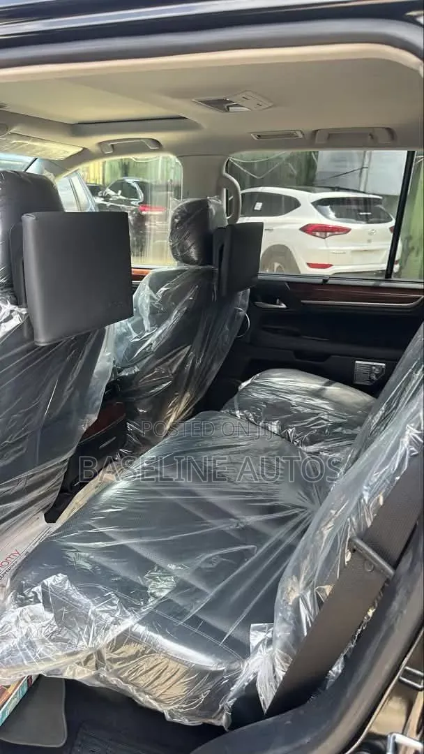 Lexus LX 2018 Black