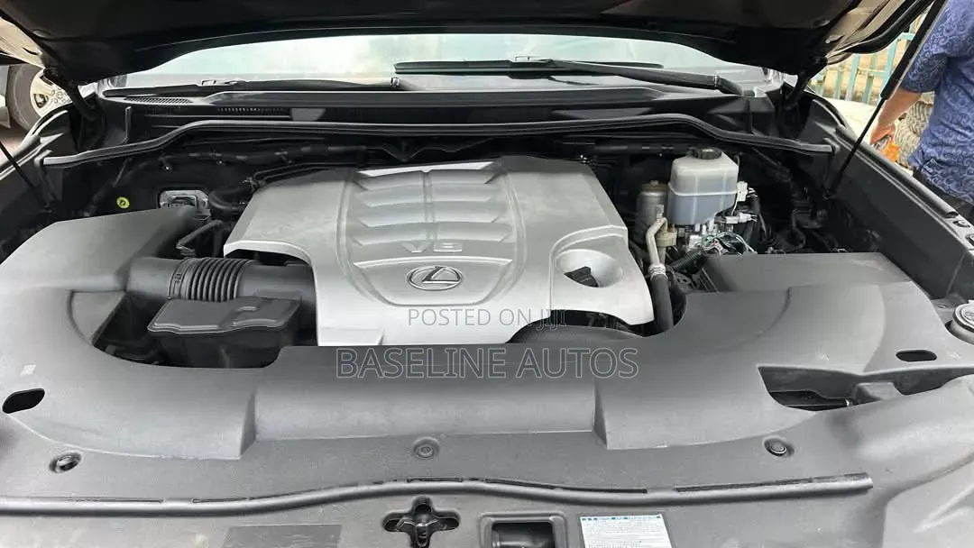 Lexus LX 2018 Black