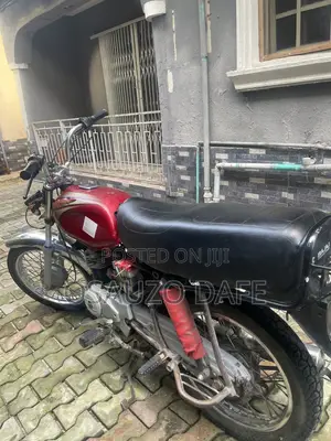 Bajaj Boxer 2024 Red