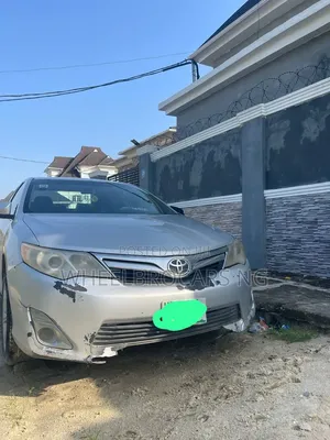 Toyota Camry 2014 Silver