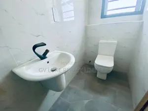 Mini Flat in Lekki Phase 1 for rent