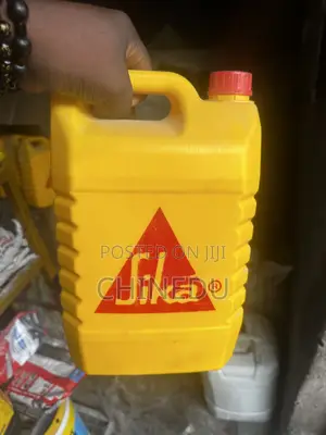 Sikalatex Acrylic Bonding Agent and Waterproofing Additive.