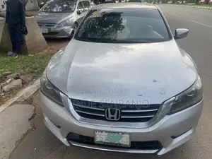 Honda Accord Sport 4dr Sedan FWD (2.4L 4cyl 2A) 2013 Silver