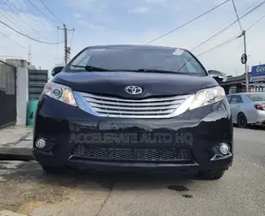 Toyota Sienna Limited AWD 7-Passenger 2013 Black
