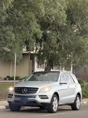 Mercedes-Benz M Class ML350 4MATIC 4dr SUV AWD (3.5L 6cyl 7A) 2015