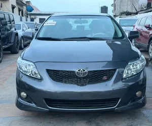Toyota Corolla 2011 Green