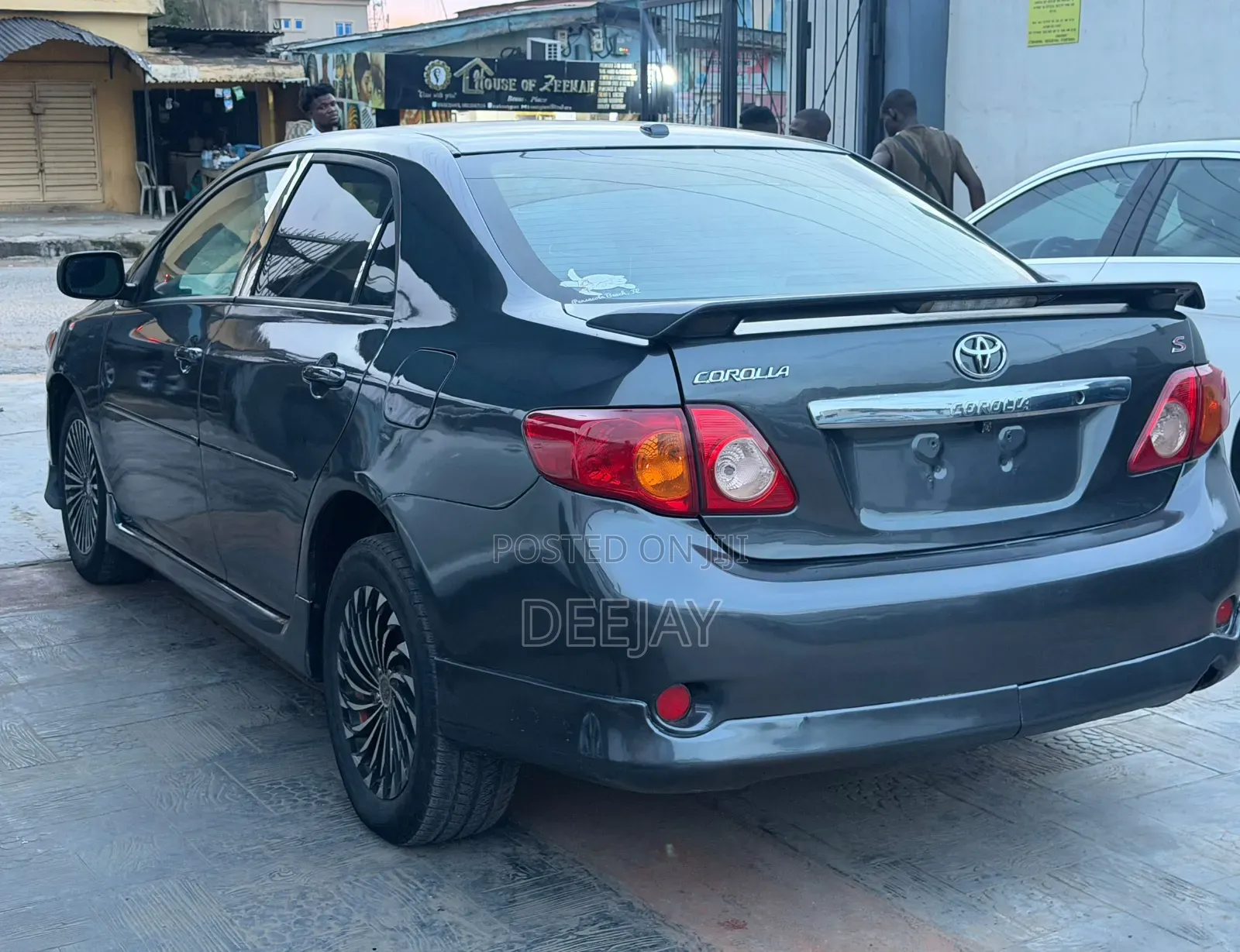 Toyota Corolla 2011 Green