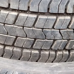 285/70/19.5 Michelin Tire Tukumbo