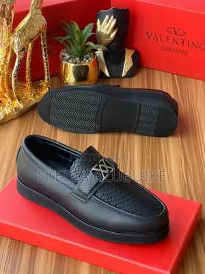 Men's Shoe
