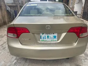 Honda Civic 2008 Gold