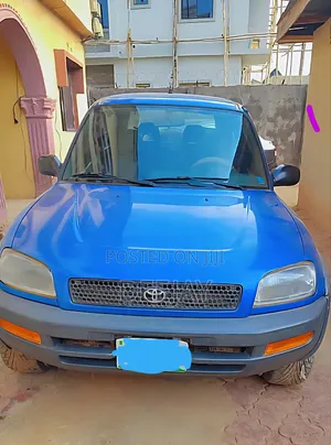 Toyota RAV4 Automatic 2000 Blue