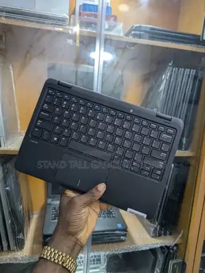 Laptop Dell Latitude 3190 2-in-1 8GB Intel Pentium SSD 128GB
