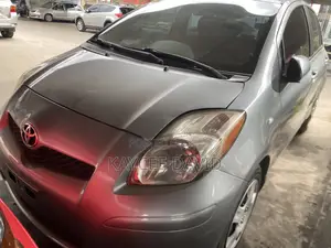 Toyota Yaris 1.3 HB T3 2009 Silver
