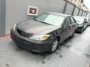 Toyota Camry 2001 Gray