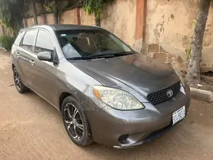 Toyota Matrix Standard FWD (1.8L 4cyl 5M) 2004 Gray