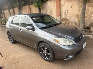Toyota Matrix Standard FWD (1.8L 4cyl 5M) 2004 Gray