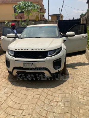 Land Rover Range Rover Evoque Pure 4x4 (2.0L 4cyl 9A) 2014 White
