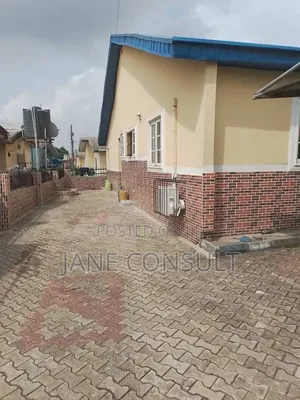 3bdrm Bungalow in Diamond Estate, Idimu for sale