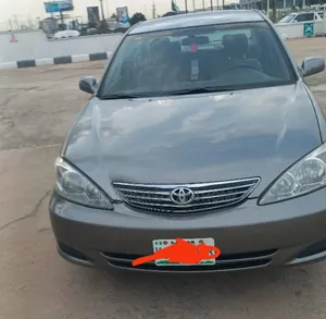 Toyota Camry LE 4dr Sedan (2.4L 4cyl 4A) 2004 Gray