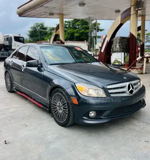 Mercedes-Benz C300 2009 Gray