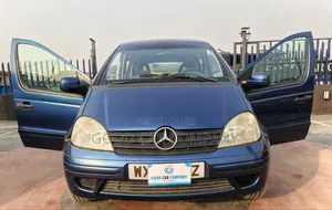 Mercedes-Benz Vaneo 2005 Blue