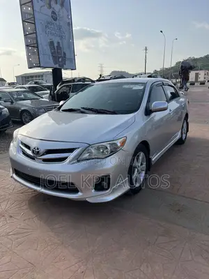 Toyota Corolla 2012 Silver