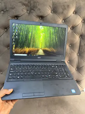 Laptop Dell Latitude 5580 8GB Intel Core i5 SSD 256GB