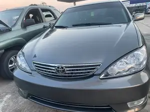 Toyota Camry 2006 Gray