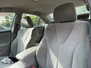 Toyota Camry LE 4dr Sedan (2.5L 4cyl 6AM) 2010 Red