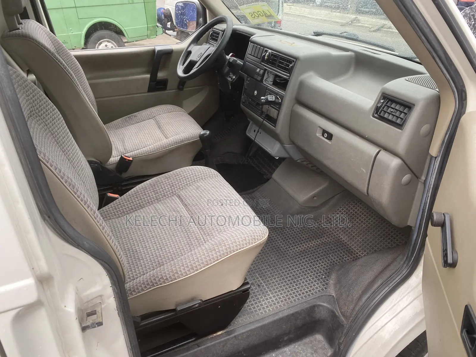 Volkswagen Transporter 2004 White