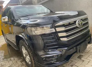 New Toyota Land Cruiser 2022 Black