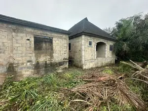 6bdrm Bungalow in Sholebo Estate, for sale