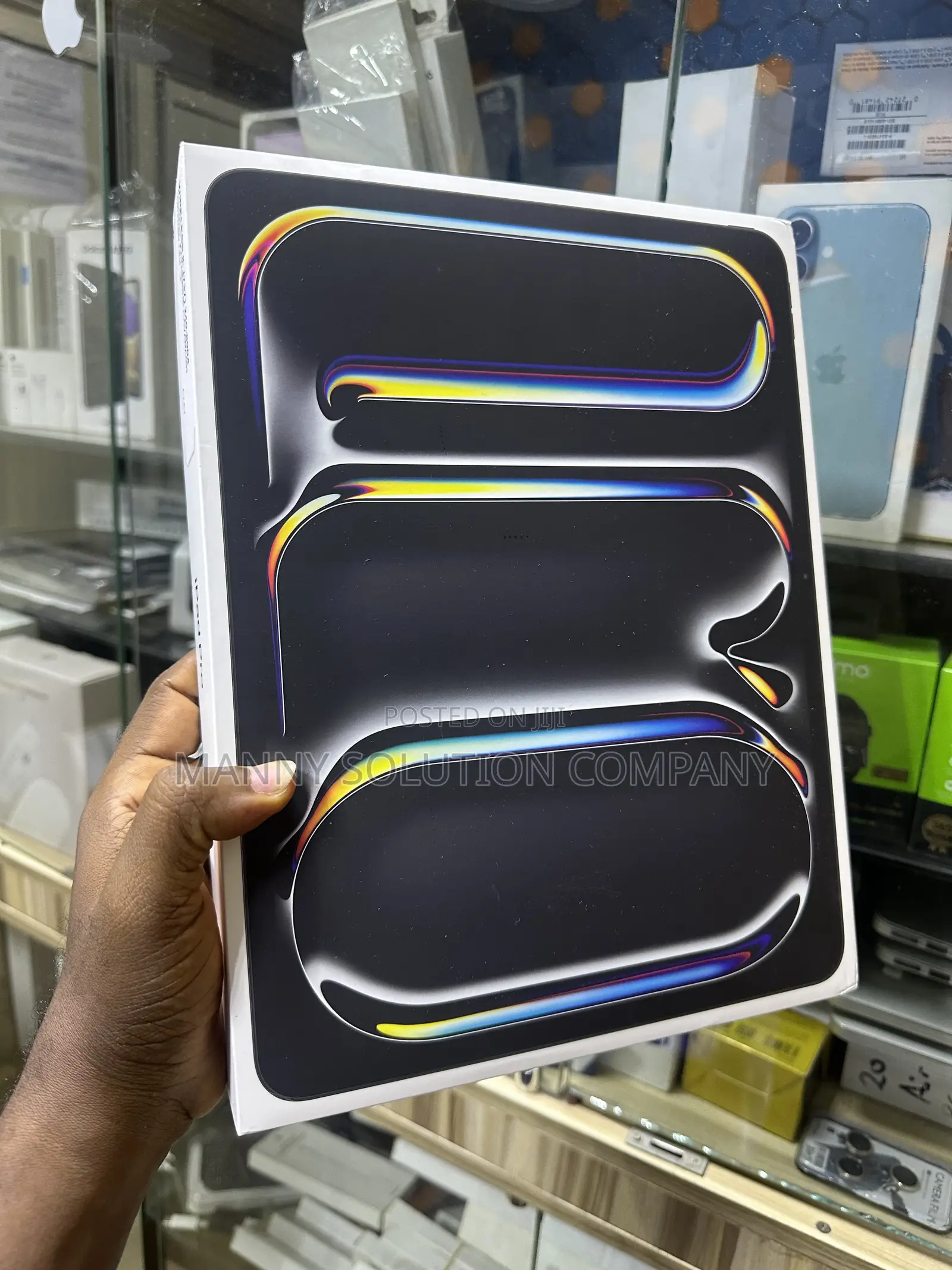 New Apple iPad Pro 13 (2025) 256 GB Black