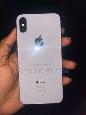 Apple iPhone X 64 GB White