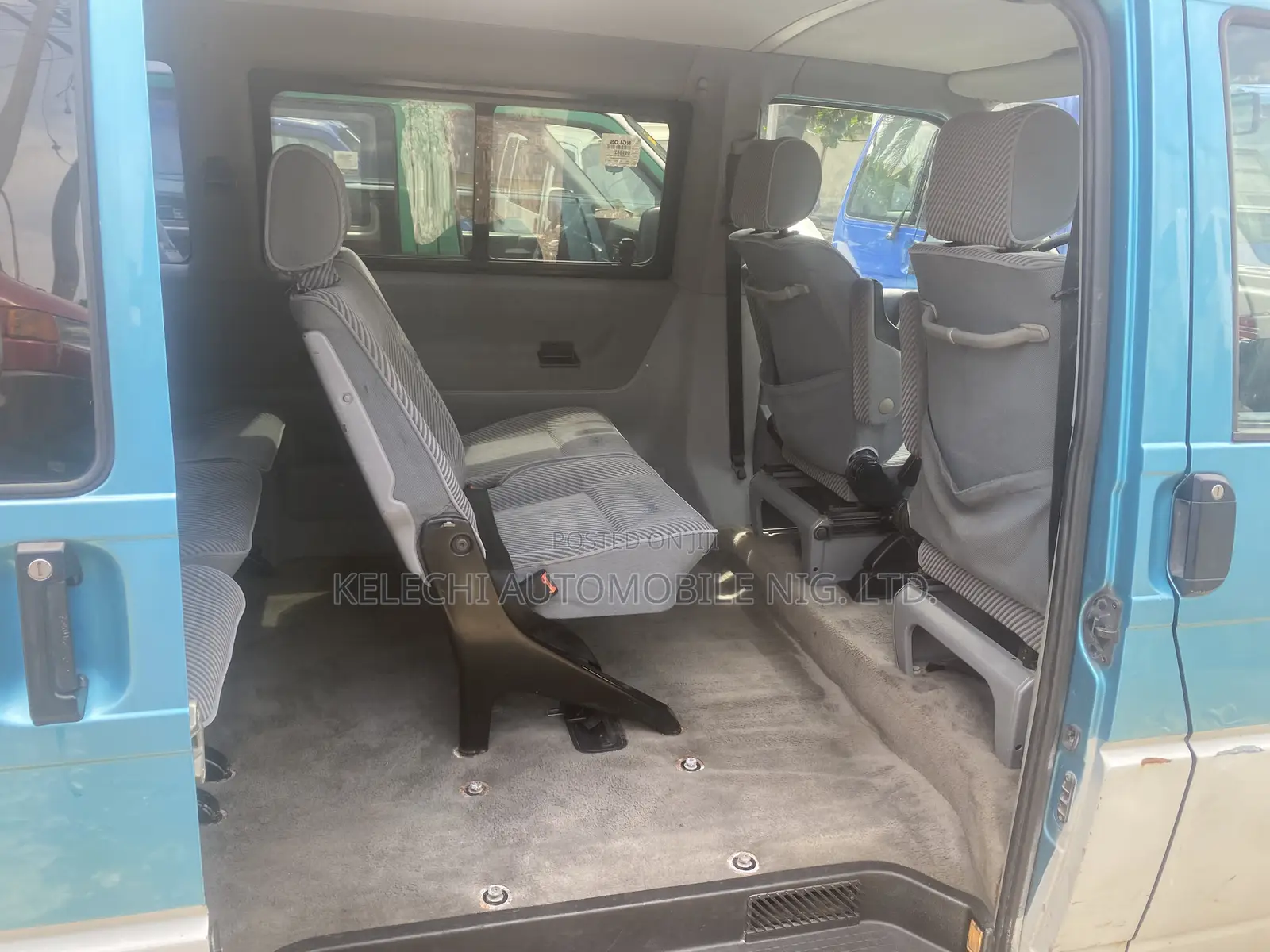 Volkswagen Transporter 2005 Blue