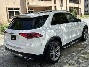 Mercedes-Benz GLE-Class GLE 350 2022 White