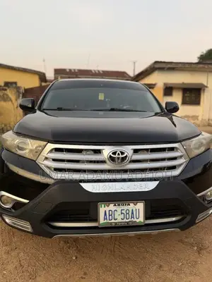 Toyota Highlander 2013 Black