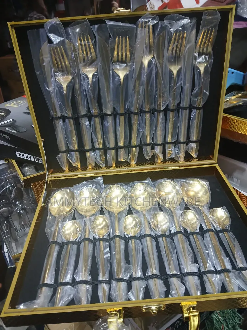 24pcs Gold Briefcase Cutlery Sets