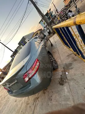Toyota Camry LE 4dr Sedan (2.5L 4cyl 6AM) 2010 Green