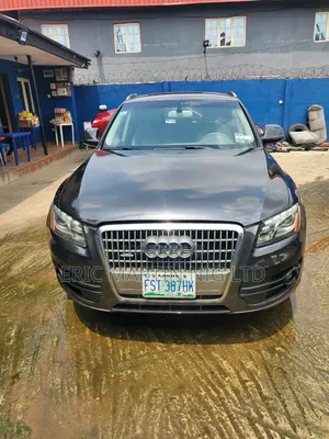 Audi Q5 2010 Black