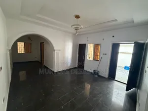 2bdrm Apartment in Lekki Phase 1 for rent