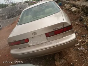 Toyota Camry 2002 Silver
